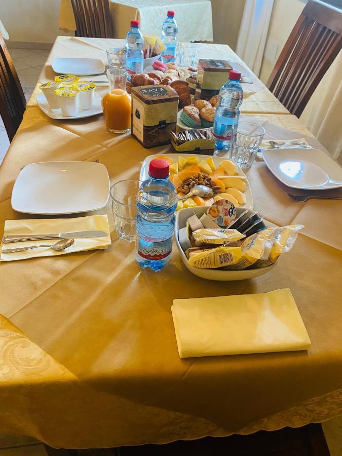 אגליאנטו Hotel Sorgente מראה חיצוני תמונה