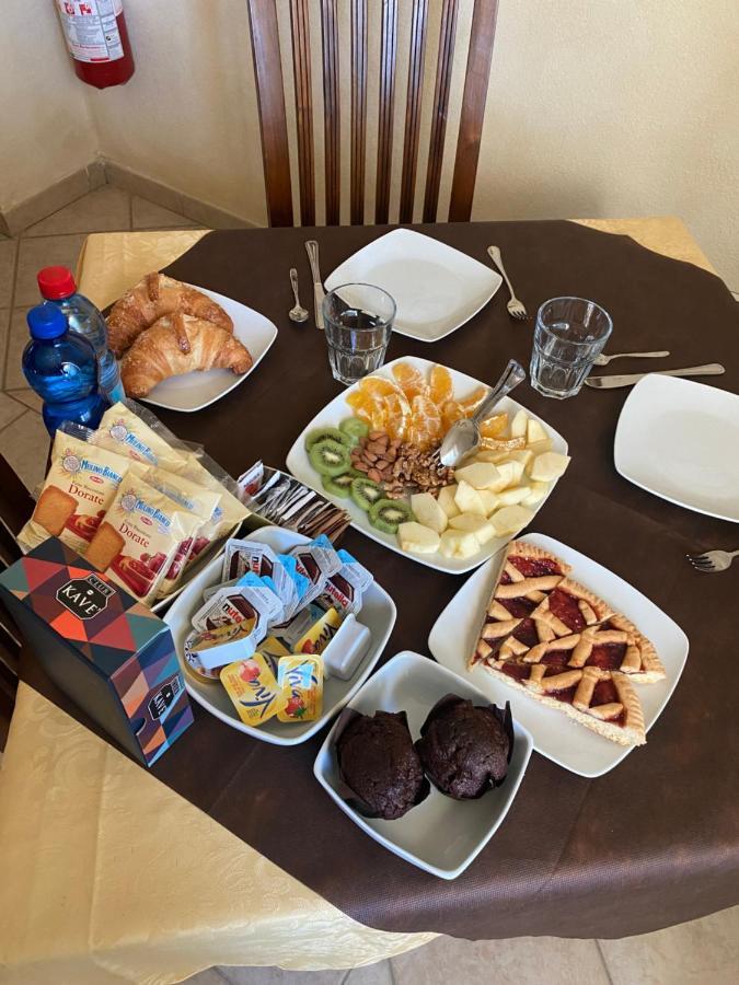 אגליאנטו Hotel Sorgente מראה חיצוני תמונה