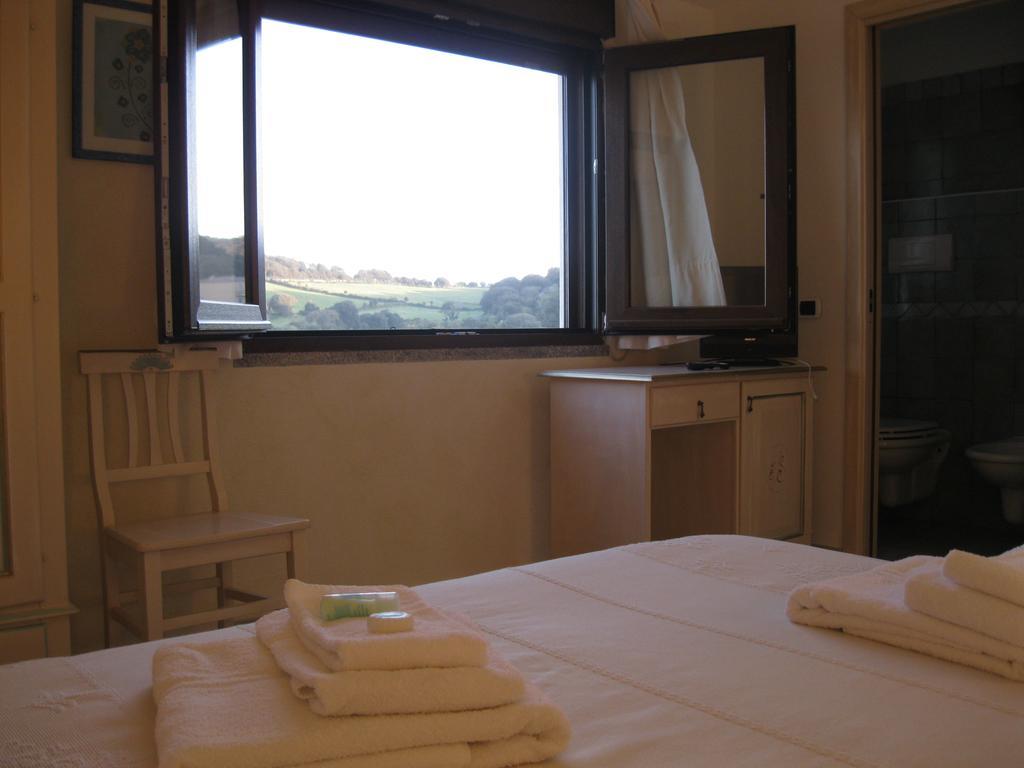 אגליאנטו Hotel Sorgente חדר תמונה