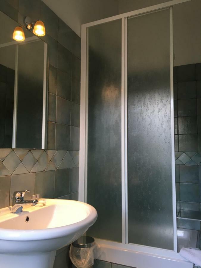 אגליאנטו Hotel Sorgente מראה חיצוני תמונה