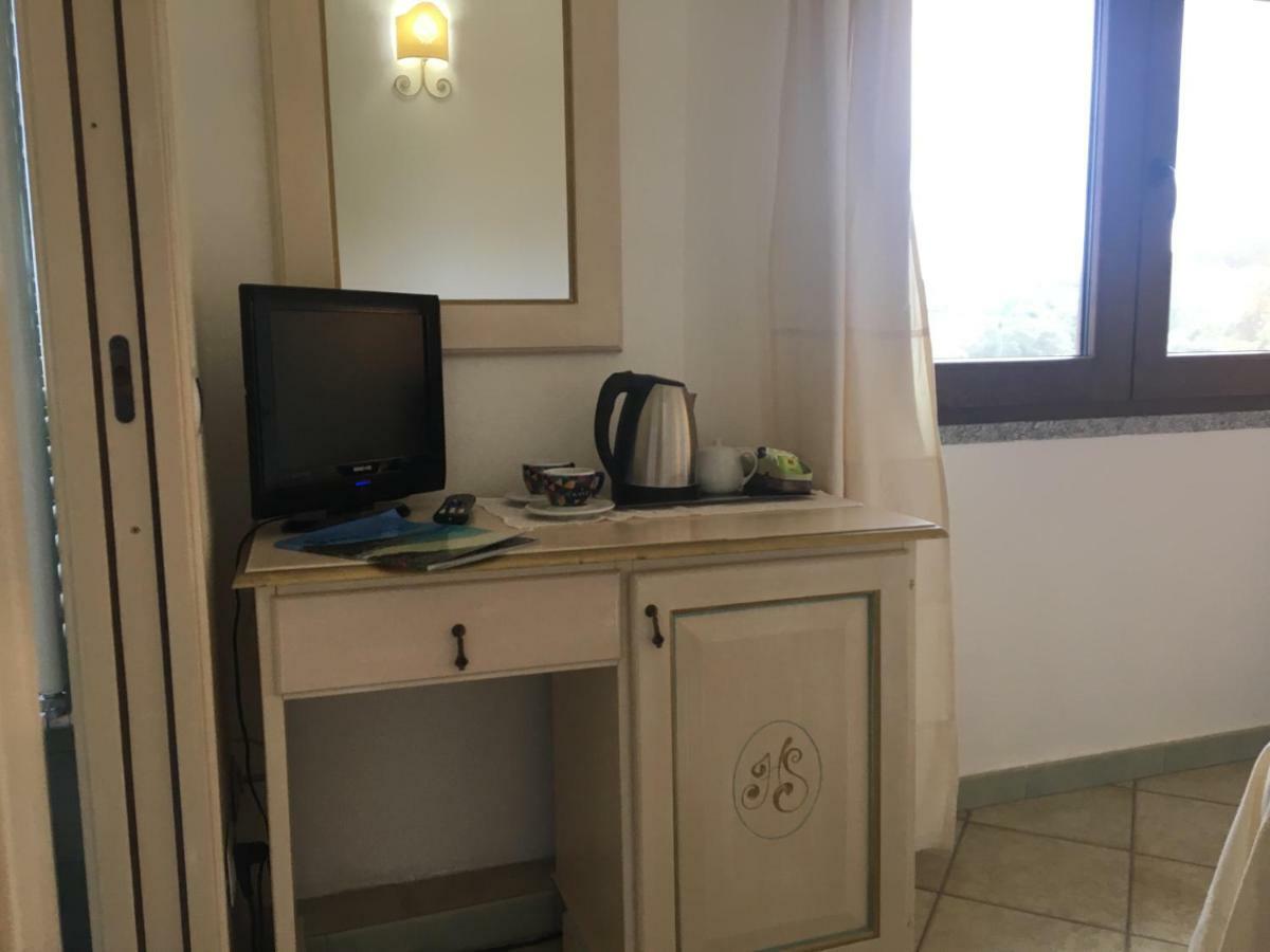 אגליאנטו Hotel Sorgente מראה חיצוני תמונה